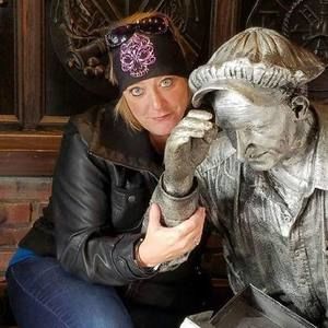 Meet your Posher, Peggy